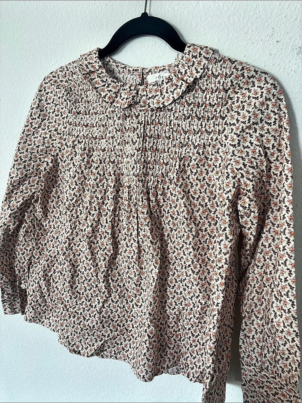 DOEN Top Floral Ruffled Collar Blouse in Cream Winter Ditsy
